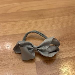 Silver grosgrain bow on matching headband
